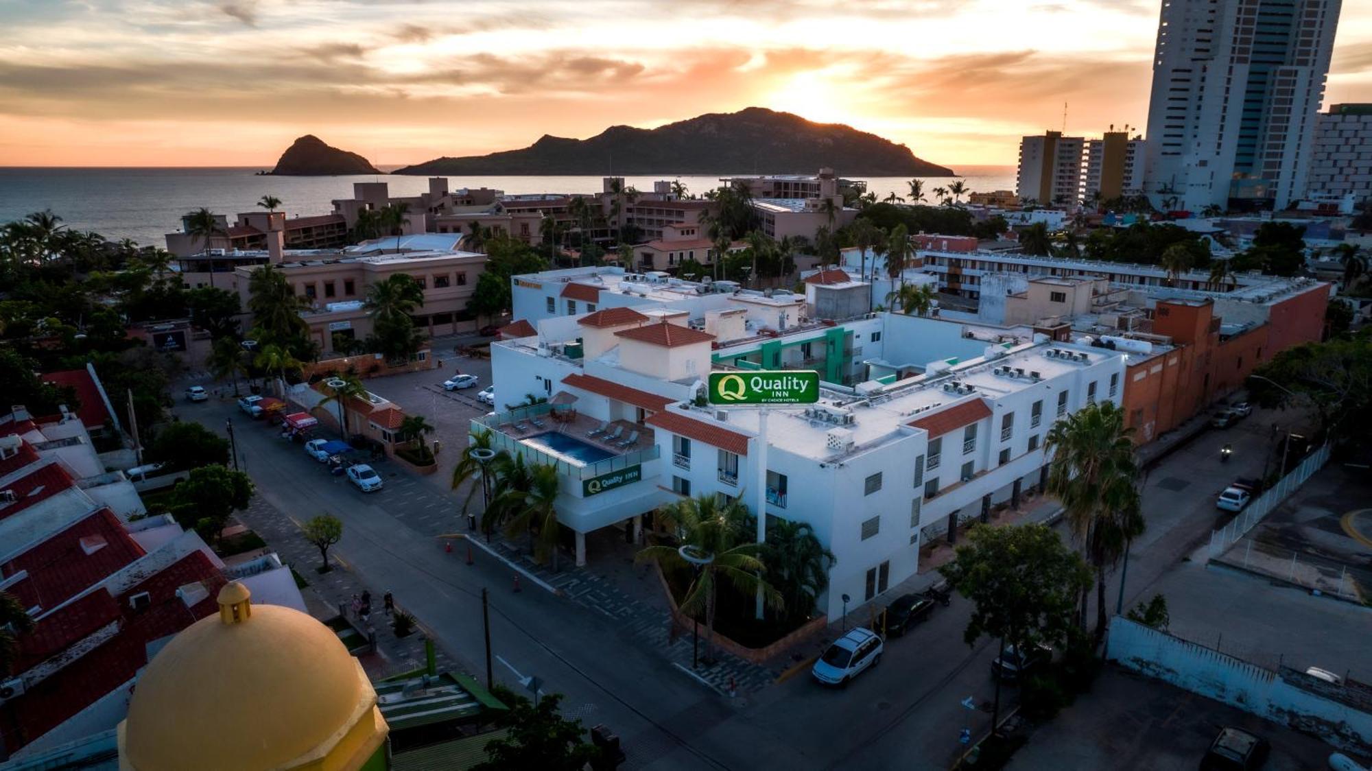 Quality Inn Mazatlán Kültér fotó